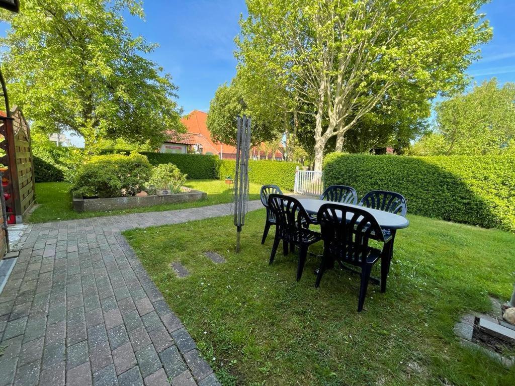Ferienwohnung Lion Krummhörn Exterior foto